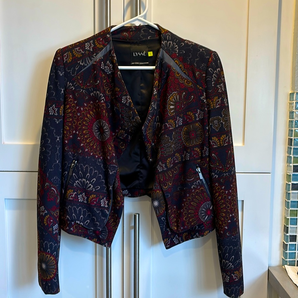 Cropped blazer